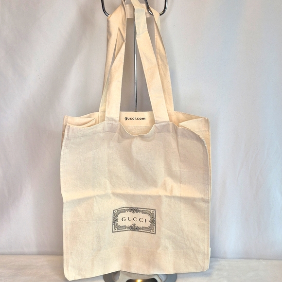 Gucci Cream Tote with Green Gift Box - Picture 9 of 17